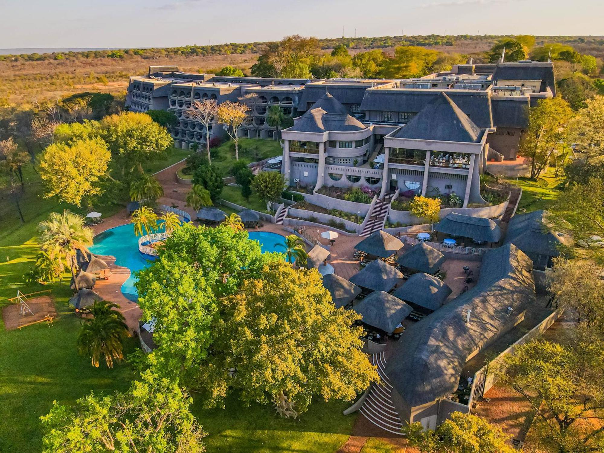 Elephant Hills Resort Victoria Falls Exterior foto